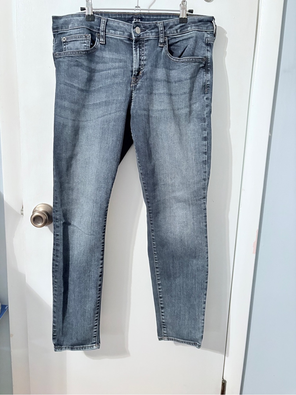 Gap Women's Curvy True Skinny Jeans - Comfortable Everyday Fit, Size 32 Reg